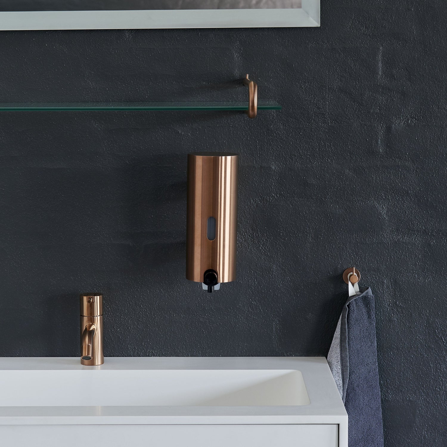 d line soap dispenser